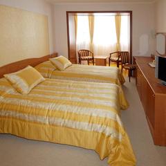 Гостиница Ля Ви де Шато, Оренбург, Оренбургская область