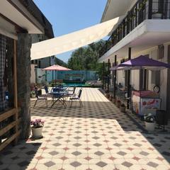 Гостевой дом Людмила на Персиковом, Пляхо, Краснодарский край