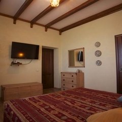 Вилла Магриб и Шарк, Поповка, Крым