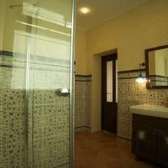 Вилла Магриб и Шарк, Поповка, Крым