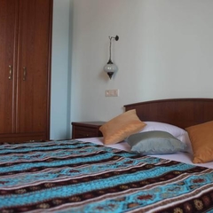 Вилла Магриб и Шарк, Поповка, Крым