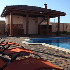 Вилла Магриб и Шарк, Поповка, Крым