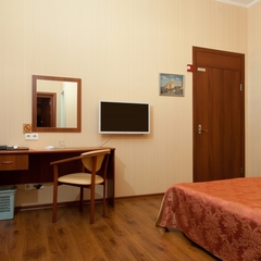 Гостиница Гостевые комнаты и апартаменты Грифон, Санкт-Петербург, Ленинградская область