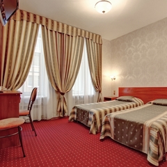 Гостиница Попов, Санкт-Петербург, Ленинградская область