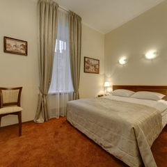 Гостиница A