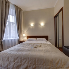 Гостиница A