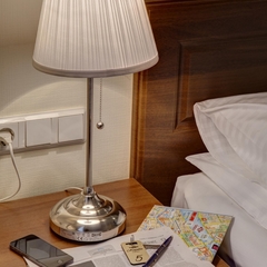 Гостиница A