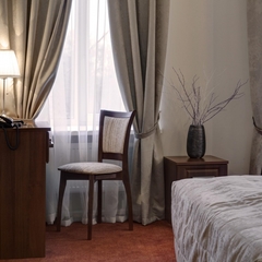 Гостиница A