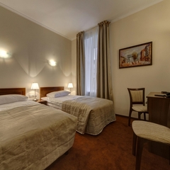 Гостиница A