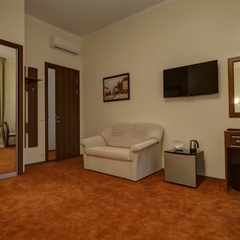 Гостиница A