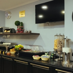 Гостиница A