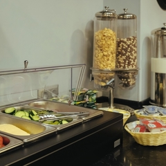 Гостиница A