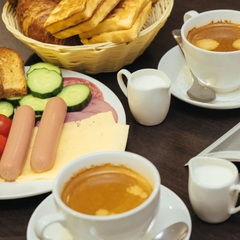 Гостиница A