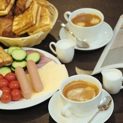 Гостиница A