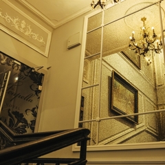 Гостиница A