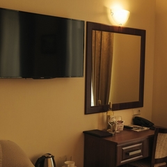 Гостиница A