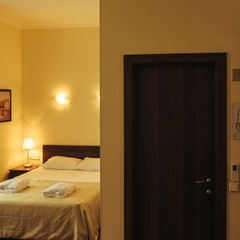 Гостиница A