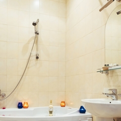 Гостиница A