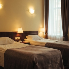 Гостиница A