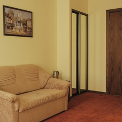 Гостиница A