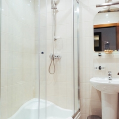 Гостиница A