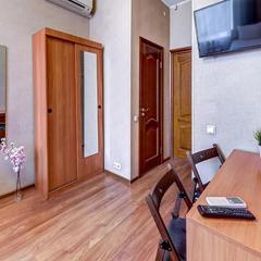 Отель Демократ на Невском, 147, Санкт-Петербург, Ленинградская область