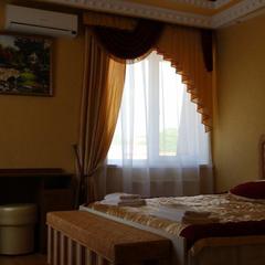Гостиница Люкс, Симферополь, Крым