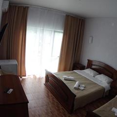 Гостевой дом Черное шале, Лоо, Краснодарский край