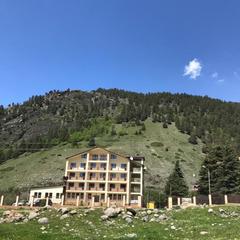 Гостиница Йети хаус, Теберда, Республика Карачаево-Черкесия 