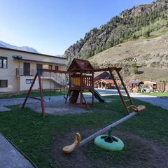 Гостиница Йети хаус, Теберда, Республика Карачаево-Черкесия 