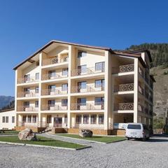 Гостиница Йети хаус, Теберда, Республика Карачаево-Черкесия 