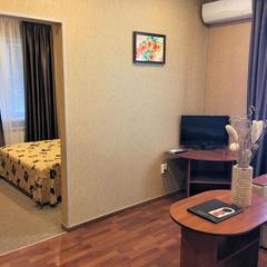 Гостиница Старый Дом, Тихвин, Ленинградская область