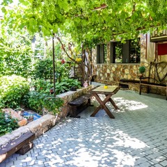 Усадьба Рыцаря Эдварда Остера. Дом дракона, Черноморское, Крым