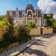 Отель Каштановый особняк, Ялта, Крым