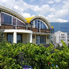 Гостиница Три Дельфина, Ялта, Крым