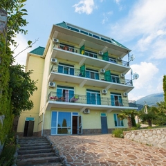 Гостиница Над морем, Ялта, Крым