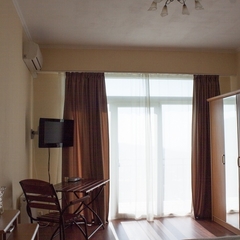 Гостиница Над морем, Ялта, Крым