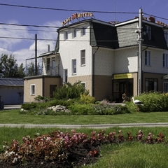 Отель Постоялый двор ЯМ, Ям-Ижора, Ленинградская область