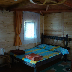 База отдыха Ирбис, поселок Катунь, Алтайский край