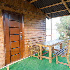 Плавбаза Рыбный дом, Иванчуг, Астраханская область