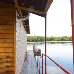 Плавбаза Рыбный дом, Иванчуг, Астраханская область