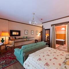 Отель Art-Hotel Chalet Apartments, Звенигород, Московская область