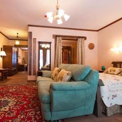 Отель Art-Hotel Chalet Apartments, Звенигород, Московская область