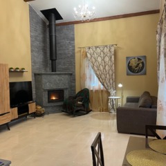 Частный дом  с камином и сауной у озера, Ленинградская область