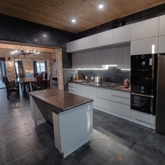 База отдыха Гостевой VIP дом на Волге, село Заволжское, Астраханская область