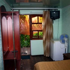 Гостевой дом У Людмилы, Черноморское, Крым