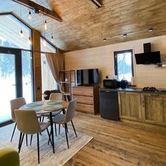 Глэмпинг парк Лох-бро, Саратовская область