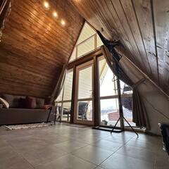 Загородный клуб По Щучьему Велению Коричневый домик в стиле A-Frame с чаном, Новая Усмань, Воронежская область