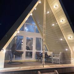 Загородный клуб По Щучьему Велению, серый домик A-Frame на берегу реки, Новая Усмань, Воронежская область