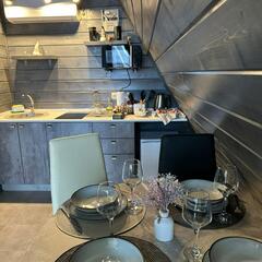 Загородный клуб По Щучьему Велению, серый домик A-Frame на берегу реки, Новая Усмань, Воронежская область